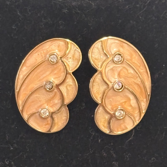 Kenneth Jay Lane for Avon Papillon Earrings - Picture 5 of 6